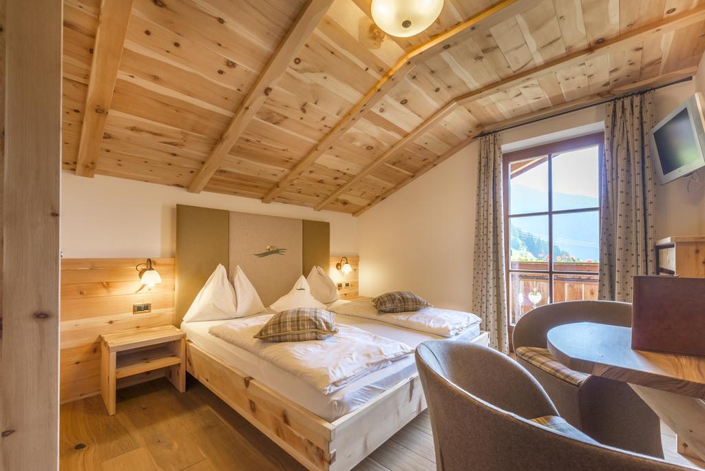 Hotel Kompatscherhof ลูซอน ภายนอก รูปภาพ