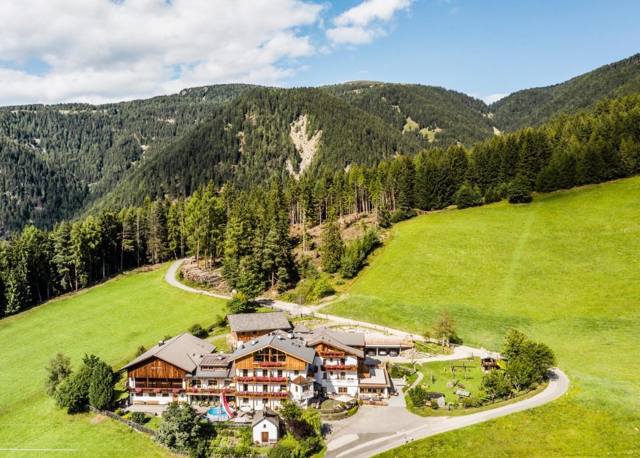 Hotel Kompatscherhof ลูซอน ภายนอก รูปภาพ